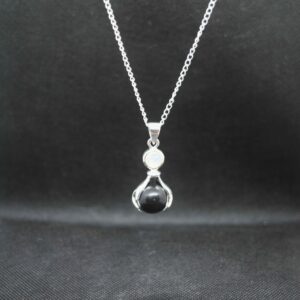 Collier Main Agate noire